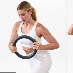 NWT Athleta Interval Sports Bra D-DD! Sz S - $49